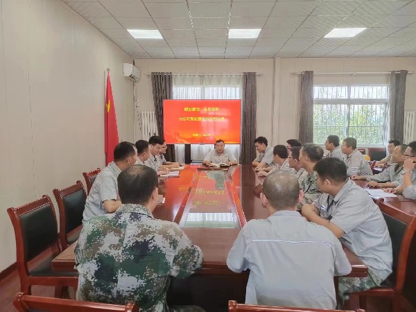 【理論宣講】鑫巖石料有限責(zé)任公司開展“解放思想、奮發(fā)進取，為公司高質(zhì)量發(fā)展貢獻力量”宣講活動