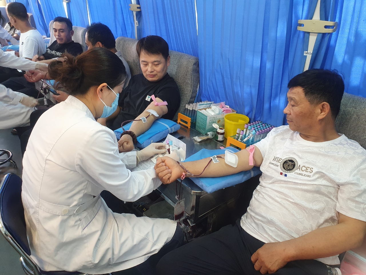 金達(dá)煤礦開展義務(wù)獻(xiàn)血活動(dòng)