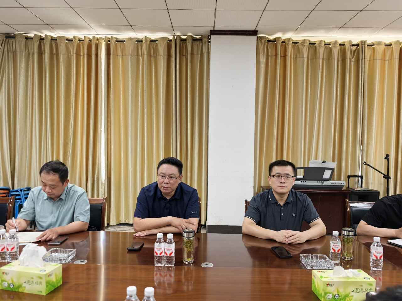 集團(tuán)礦用配件保供協(xié)調(diào)會(huì)在魯機(jī)公司召開